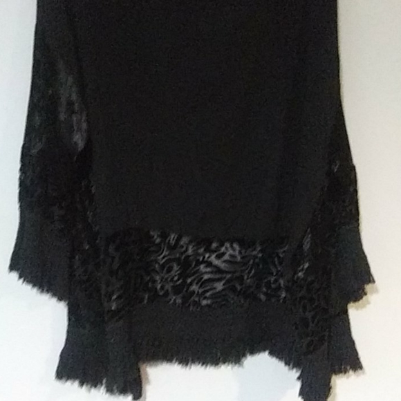 Open front smock. - Picture 5 of 6